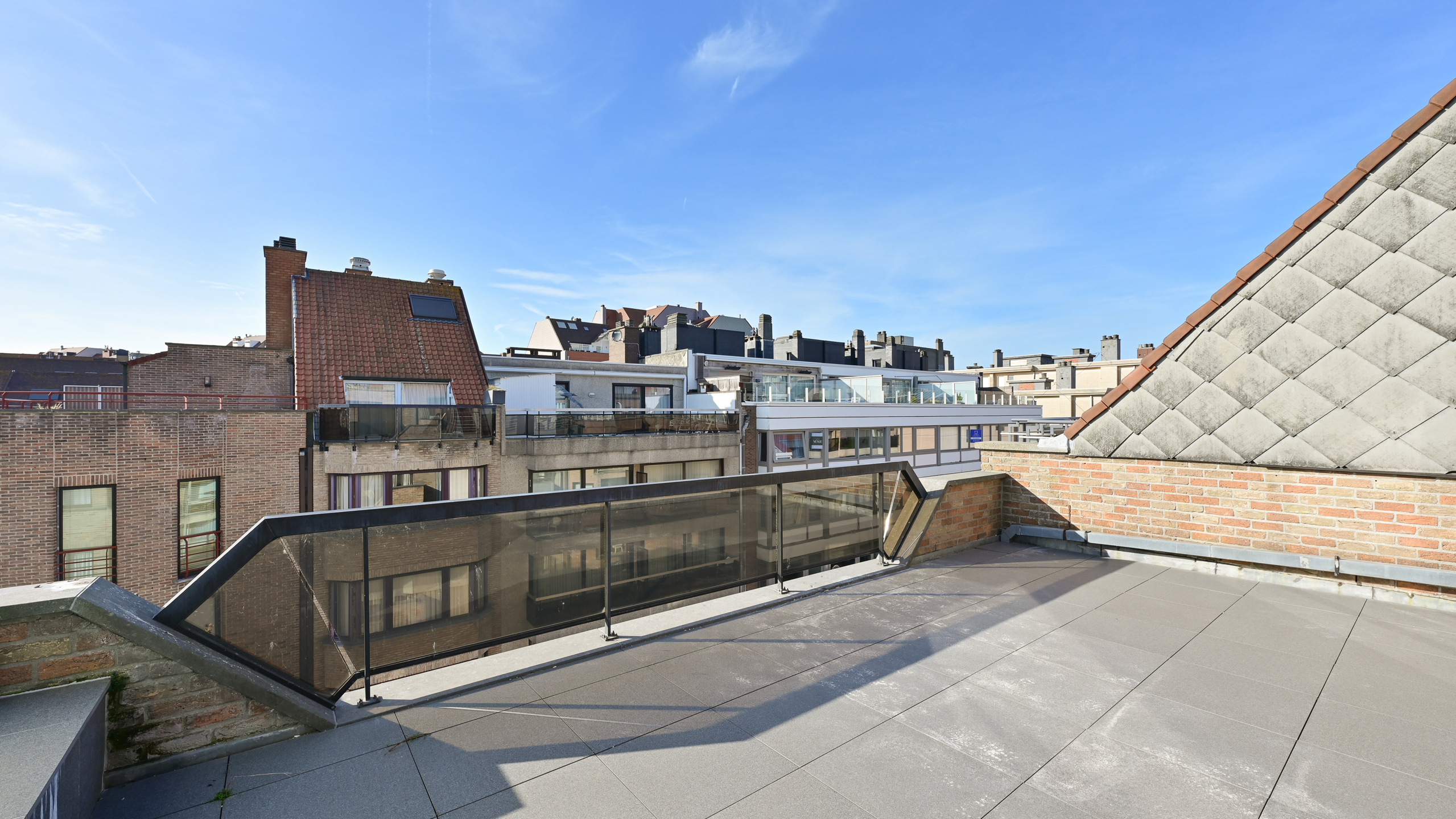 Apartment for sale in Knokke-Heist with 2 bedrooms - photo 2