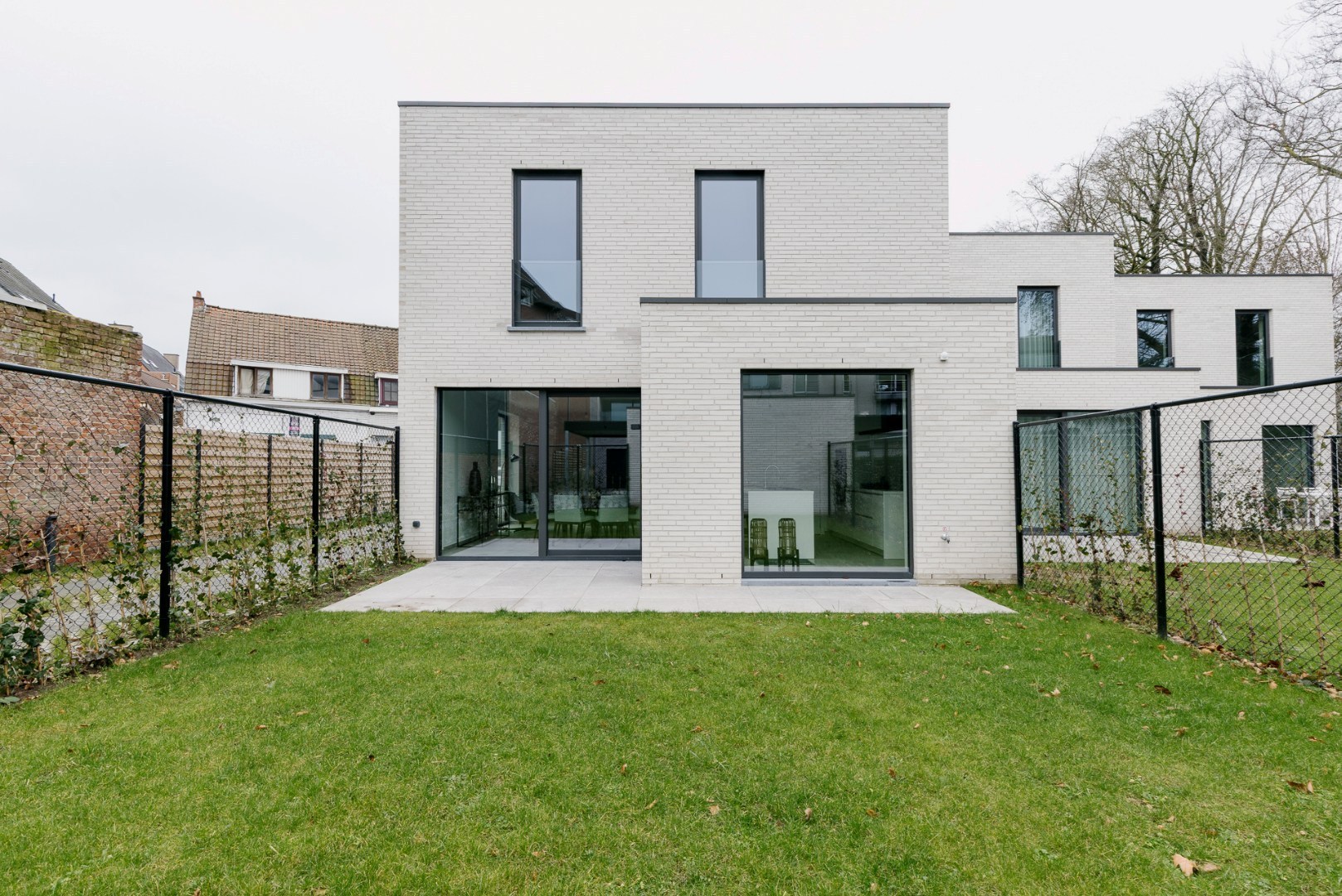 Instapklare nieuwbouwwoning in hartje Harelbeke - 6% btw! - foto 2