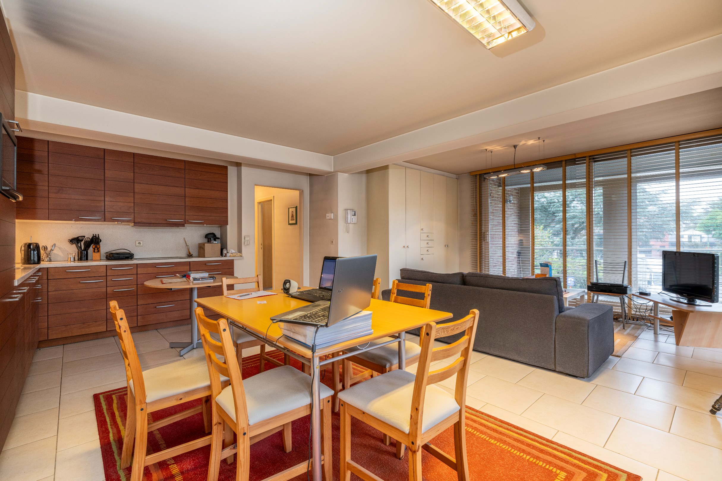 Ruim 2 slaapkamer appartement van 103 m² met leuk overdekt terras - foto 4