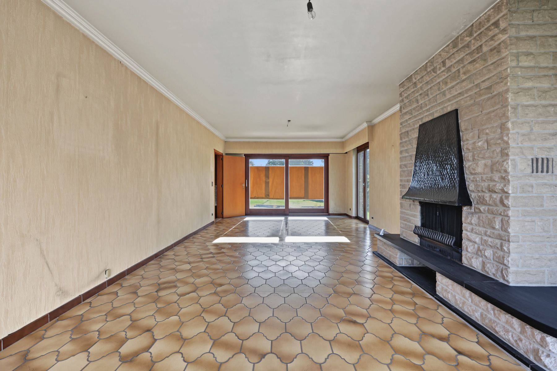 Te renoveren laagbouwwoning op een zonrijk perceel van ca 1.063m² op wandelafstand van het centrum van Rijkevorsel. - foto 5