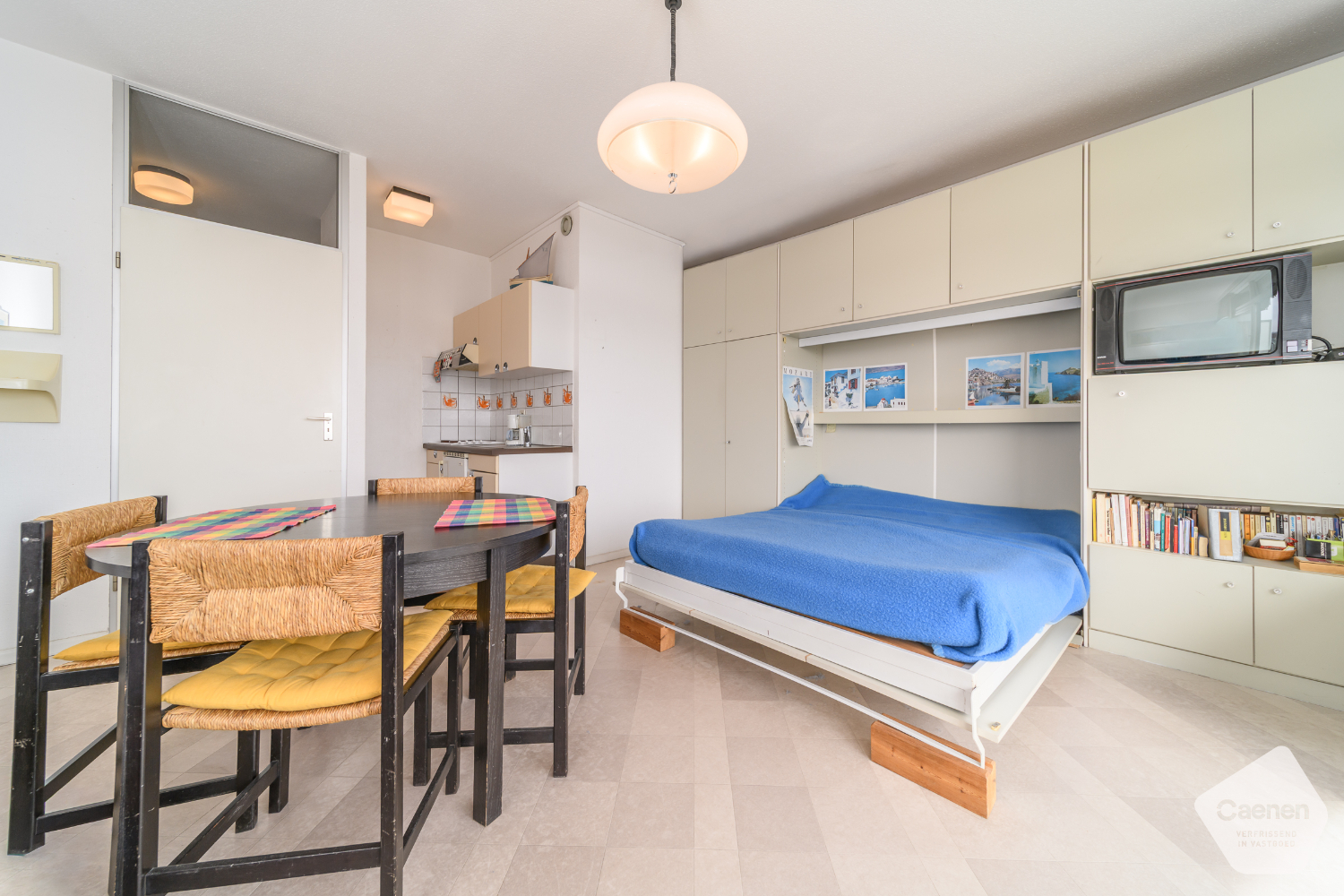 Te renoveren of op te frissen studio met zonnig terras en staanplaats inbegrepen - foto 5