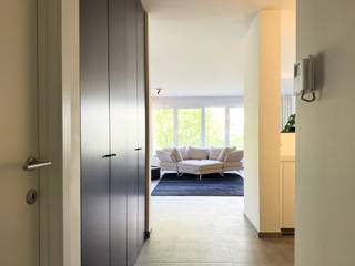 <p>Au quatrième étage d’un immeuble bien entretenu situé sur la Belgiquelei, nous proposons cet <strong>appartement entièrement meublé et récemment rénové</strong> d’une superficie de 94 m².<br />Finition de haute qualité, mobilier élégant et complet, répondant à toutes les normes de confort moderne.</p>
<p>Très lumineux, il offre une belle vue dégagée. Grâce à son excellent <strong>PEB A (80 kWh/m²/an)</strong>, les coûts énergétiques sont particulièrement faibles.</p>
<p>La nouvelle cuisine est entièrement équipée avec tous les appareils nécessaires. La salle de bain dispose d’une baignoire, d’une douche séparée et d’un grand meuble-lavabo. Il y a également un WC séparé pour les invités.</p>
<p>La chambre spacieuse donne accès à une terrasse à l’arrière. À l’avant, une deuxième grande terrasse offre une vue sur la Belgiquelei.</p>
<p>Une grande buanderie avec raccordement pour machine à laver et sèche-linge complète l’ensemble.</p>
<p>Situation <strong>centrale</strong>, à proximité immédiate de la gare, du centre-ville et de toutes les commodités.</p>
<p><strong>Loyer :</strong> 1 100 €/mois<br /><br />– Emplacement intérieur (premier étage, via ascenseur pour voitures) : 100 €/mois<br />– Charges communes : 100 €/mois<br />– Mobilier : 150 €/mois<br /><strong>Total mensuel : 1 450 €</strong></p>
<p><strong>Disponible à partir de janvier 2026</strong></p>
<p>Idéal pour toute personne à la recherche d’un <strong>appartement entièrement meublé, prêt à emménager, combinant confort et élégance.</strong></p>