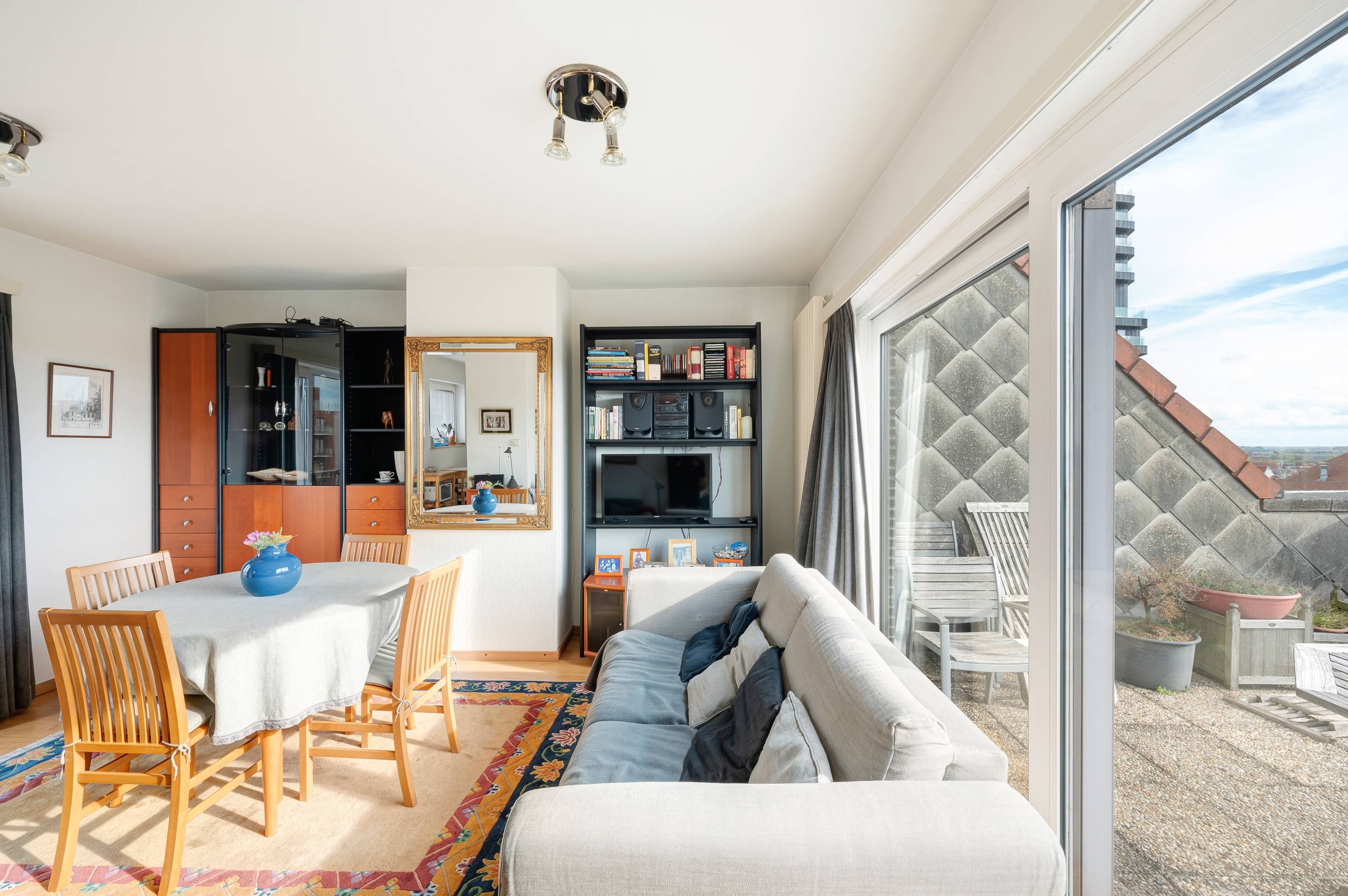 Penthouse met twee uitzonderlijke terrassen ter hoogte van het Heldenplein in Heist. - foto 5