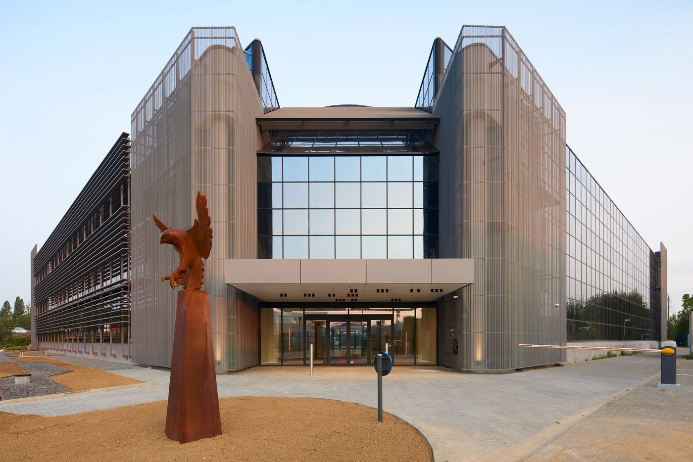 Gerenoveerde en instapklare kantoren van 800 m² nabij de R0 - foto 5