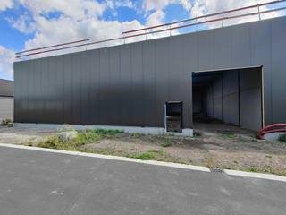 Nieuwbouw KMO-unit met een oppervlakte van +/- 231m² INCLUSIEF privatieve parkeerplaats. De casco magazijnruimtes bestaande uit staalconstructie in...