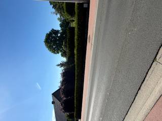Ruime bouwgrond gelegen op een groene locatie dicht bij diverse invalswegen en een goede verbinding met Pelt, omliggende gemeentes, de Nederlandse grens en de N74 richting Hasselt. Langs de achtergelegen weg (Broeseinderdijk) is de grond ook toegankelijk.<br /><br />De algemene bouwvoorschriften van Pelt zijn van toepassing:
<ul><li>Gelijkvloers: 17 meter</li><li>1e verdieping: 12 meter</li><li>2 bouwlagen onder kroonlijst</li><li>Dakhelling: max 45° en nokhoogte 11 meter</li><li>Bijgebouwen: toegestaan onder voorwaarden met een maximum van 100m²</li><li>Vrij beroep en dienstverlening toegestaan (ondergeschikt aan bewoning)</li></ul>
<strong><u>Enkele troeven:</u></strong>
<ul><li>Grote perceeloppervlakte 16a62ca</li><li>Rustige en groene omgeving</li><li>Veel bebouwingsmogelijkheden</li><li>Toegankelijk via de Zonhoekstraat en Broeseinderdijk</li></ul>