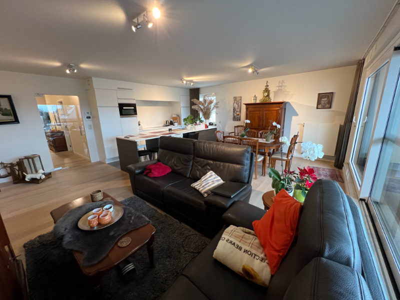 --- NIEUW --- Ruim recent appartement (112m²) met 3 slaapkamers + garagebox - foto 4