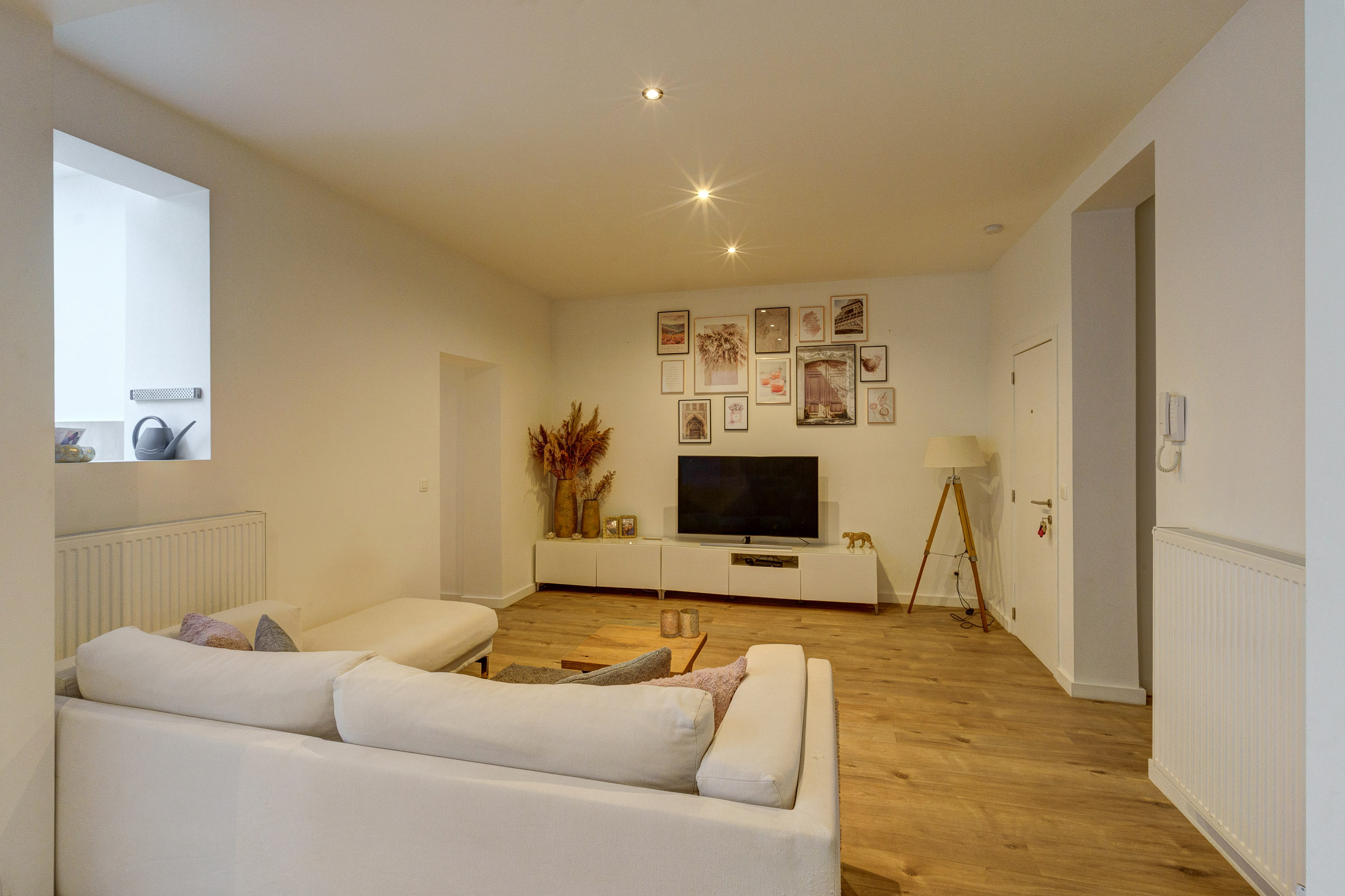 GVL app met 2 slks en mooie ruime tuin. - foto 2