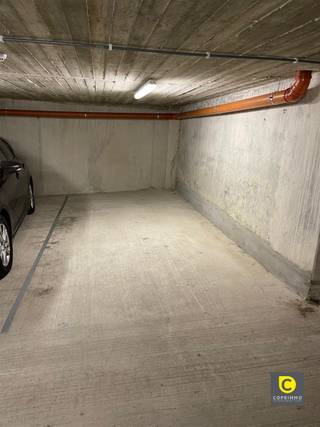 Ondergrondse autostaanplaatsRuime ondergrondse autostaanplaats gelegen in residentie Plantsoen te Boom. Afmetingen: 2.5 x 5 m Meteen beschikbaar ...