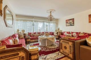 Ontdek dit prachtige instapklare appartement op de tweede verdieping van een kleinschalige en goed onderhouden mede-eigendom in de Dilbeekstraat 84...