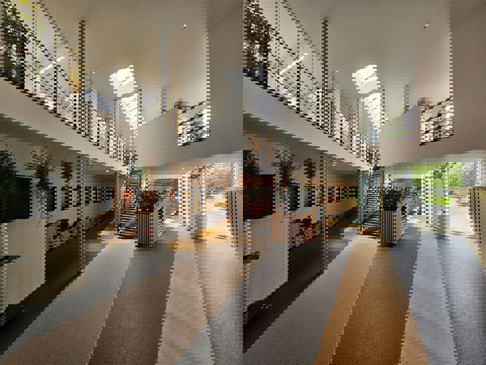  TE HUUR Genk - showroom met kantoren - foto 3