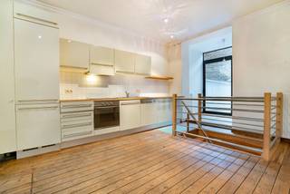 MAIL: demis.hardiquest@weinvest.be / TEL: 0493 83 73 13We Invest stelt u exclusief een prachtig souplex van 121 m² voor, gelegen in de Kroonlaan, op...