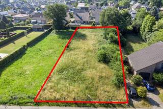 Een prachtig perceel voor de realisatie van het huis van je dromen !Deze bouwkavel is gelegen in een geliefde woonomgeving in Lanaken en geschikt...