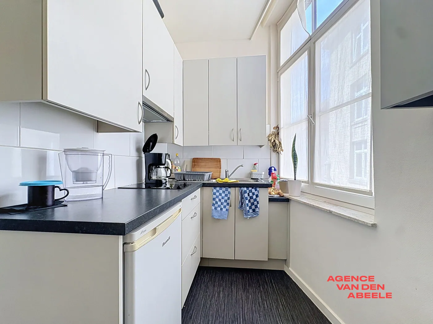 Atmospheric 1-bedroom apartment in the heart of Bruges - photo 4