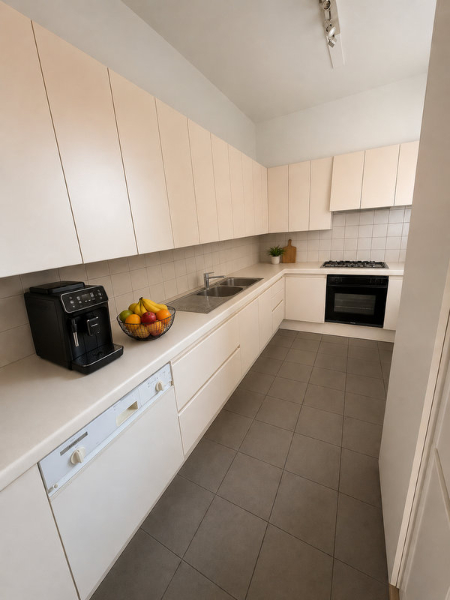 ZEER RUIM APPARTEMENT VAN 121 M2 MET GROOT TERRAS VLAKBIJ GROEN - foto 5