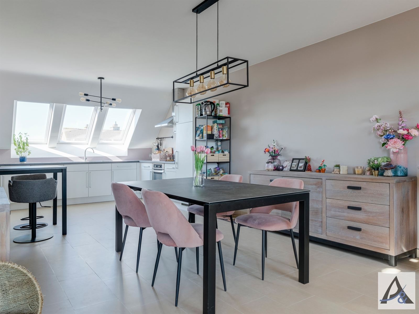 Ruim duplex appartement met terras en 3 slaapkamers in Diepenbeek. - foto 4