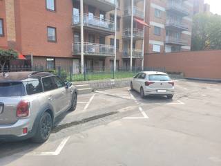 Op zoek naar een veilige parkeerplaats vlak bij het bruisende centrum van Leuven? Deze afgesloten buitenparking biedt de ideale oplossing...