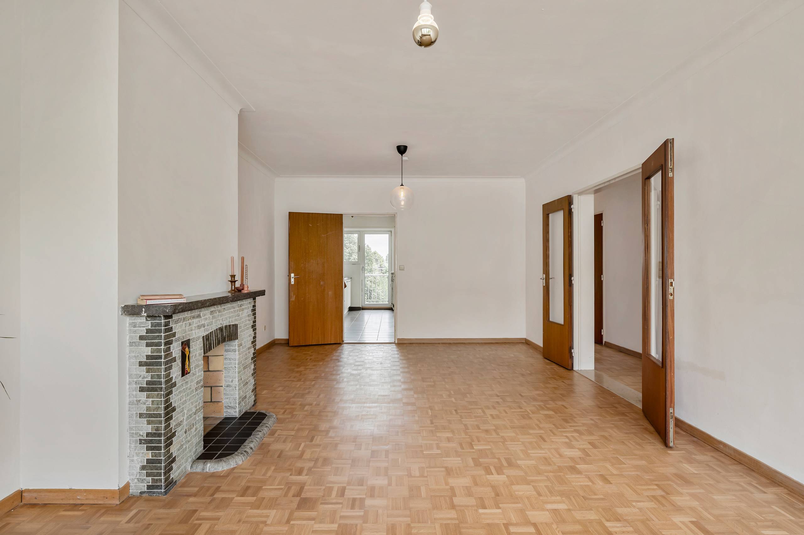 Licht, ruimte en drie slaapkamers vlakbij het Te Boelaerpark - foto 4