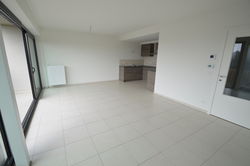 Modern 2-slaapkamerappartement met garage op rustige, groene ligging - foto 3