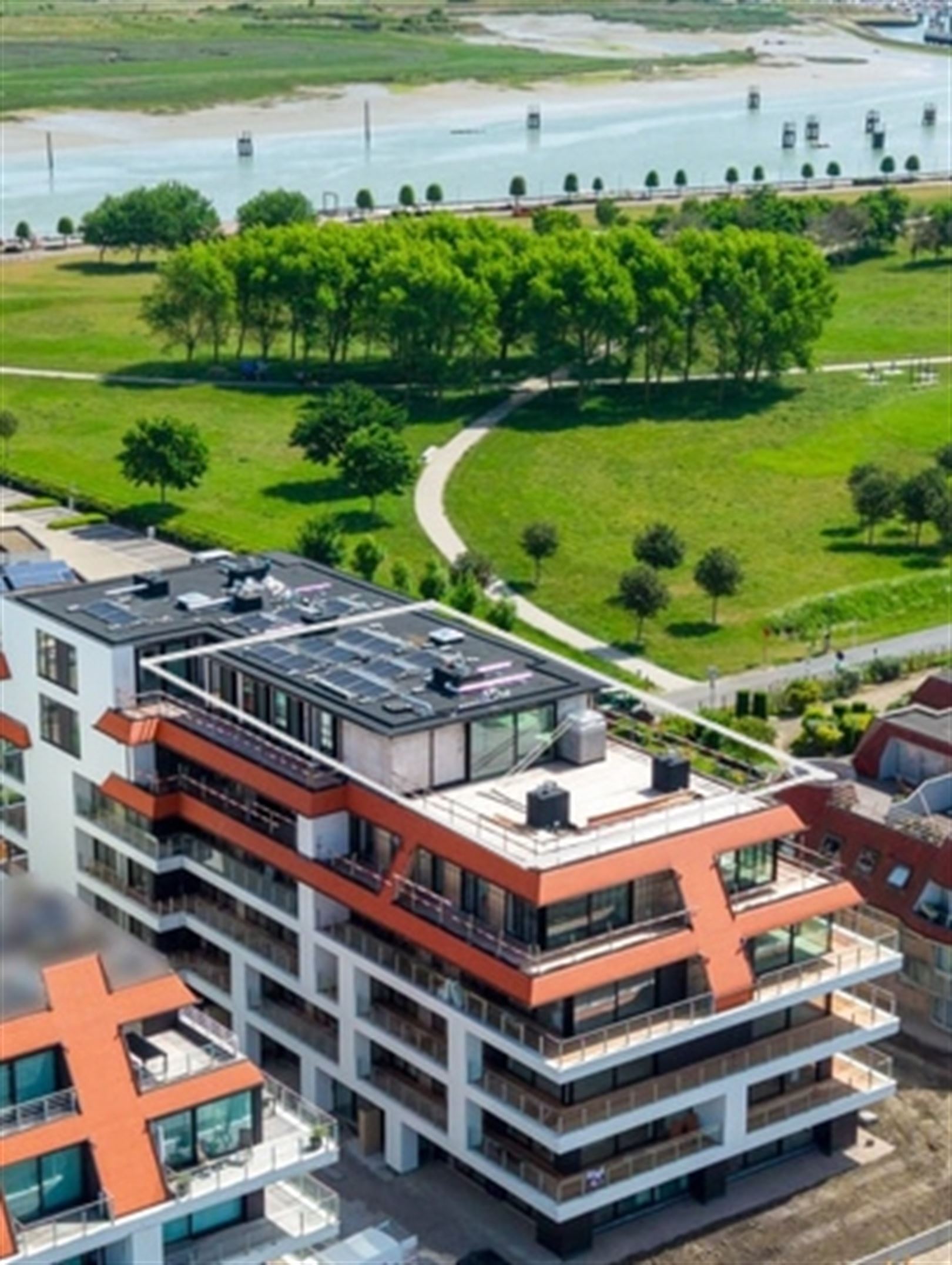 Apartment for sale in Nieuwpoort with 3 bedrooms - photo 1