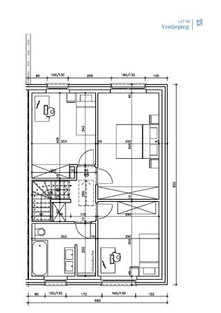 ENERGIEZUINIG WONEN - VASTE PRIJS - ALL IN AFWERKING OP MAAT! In Gits (deelgemeente van Hooglede) bouwen wij in een rustig gelegen nieuwbouwwijk 6 woningen. Deze halfopen woning (LOT 9) is gelegen op een perceel van 378m2. De woning is voorzien van een doordachte planindeling met veel lichtinval en een optimale ruimtebenutting. Op het gelijkvloers is er een inkom met gastentoilet, een ruime leefruimte met open keuken en een praktische was/bergplaats. Op de eerste verdieping bevinden zich 3 slaapkamers, een dressing en een badkamer met bad+inloopdouche. De praktische zolder is bereikbaar met een uitschuifbare zoldertrap. In deze VASTE PRIJS zijn alle energiezuinige technieken (warmtepomp, zonnepanelen, ventilatie D, vloerverwarming op beide verdiepingen,...) én ruime afwerkingsbudgetten (keuken, badkamer, vloeren, deuren,...) inbegrepen! Zie jij jezelf hier wonen? Bel Ewout op 0497 588 888 of mail naar contact@huysmanbouw.be voor meer informatie. Meer info over het project op huysmanbouw.be