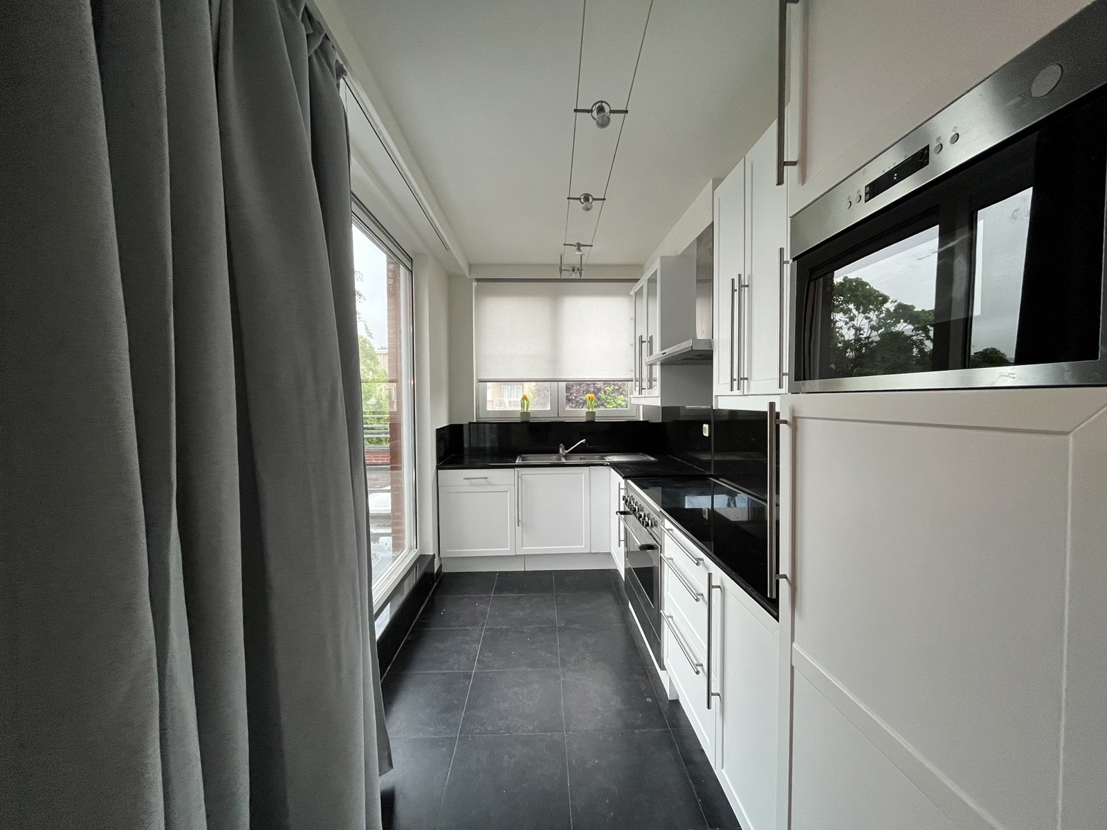 Ruime, energiezuinige duplex met groot terras in Edegem! - foto 5