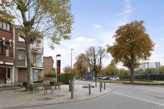 Gezellig 2 slaapkamer appartement (90m2) te PulhofIn een goed onderhouden, kleinschalig gebouw ligt dit gezellig appartement.De ligging is ideaal,...