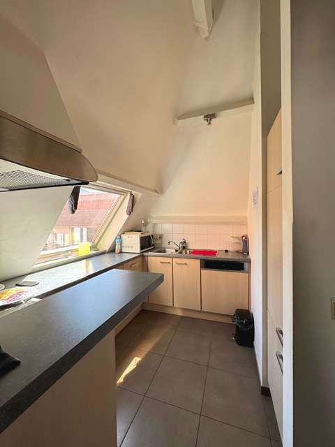 Ruime en kwaliteitsvol afgewerkte studio in loftstijl te huur in Brugge - foto 4