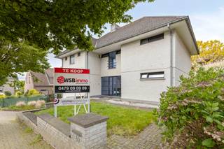 Looking for a home where space, light and comfort come together? Located in Meise, on a 6-are plot and just 900 metres from the centre, this...