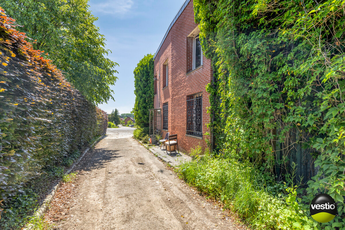 GEHEEL VAN 2 GUNSTIG GELEGEN APPARTEMENTEN TE TONGEREN LANGS N79. - foto 4
