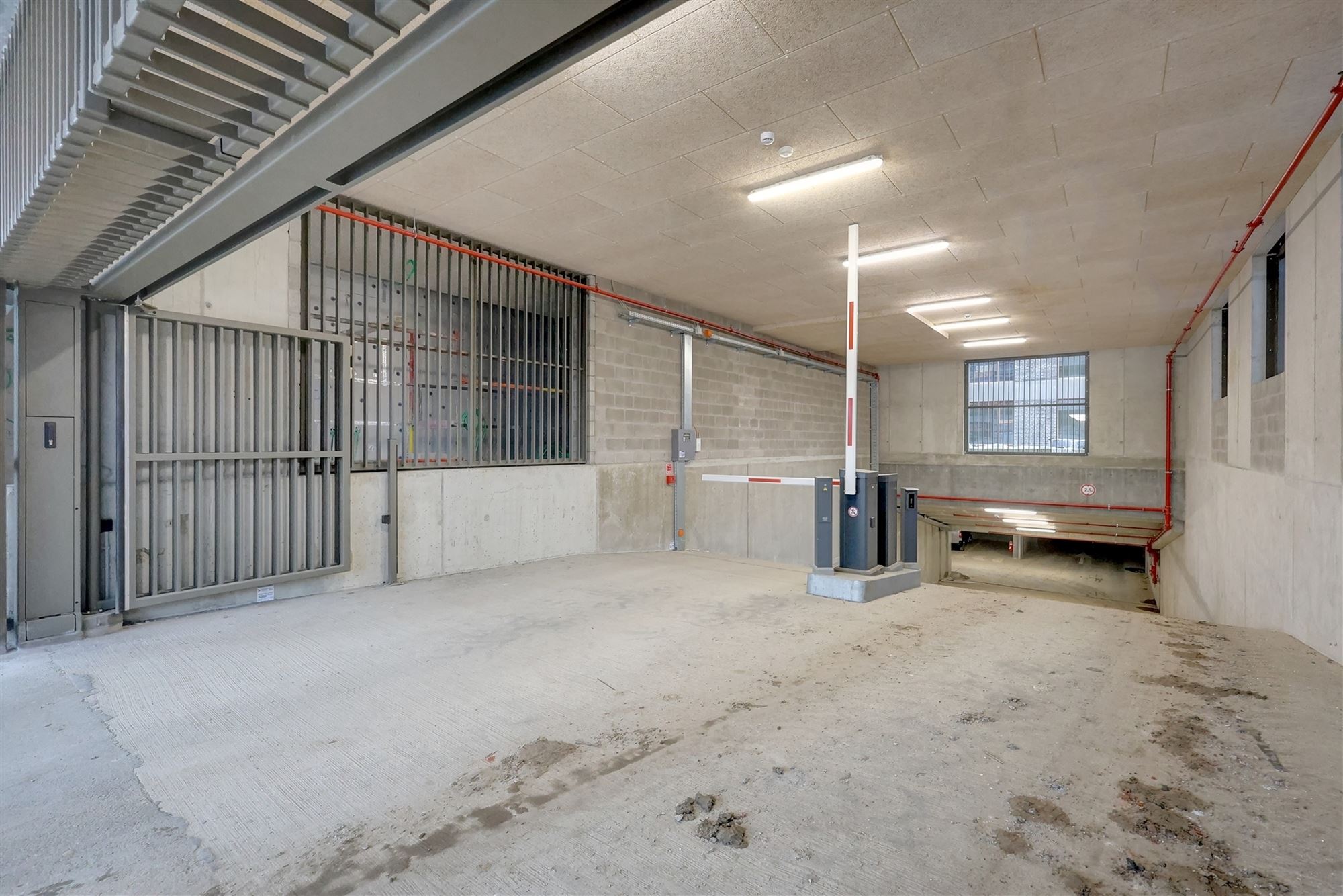 Staanplaats + kelderberging te huur in Wilrijk - foto 4