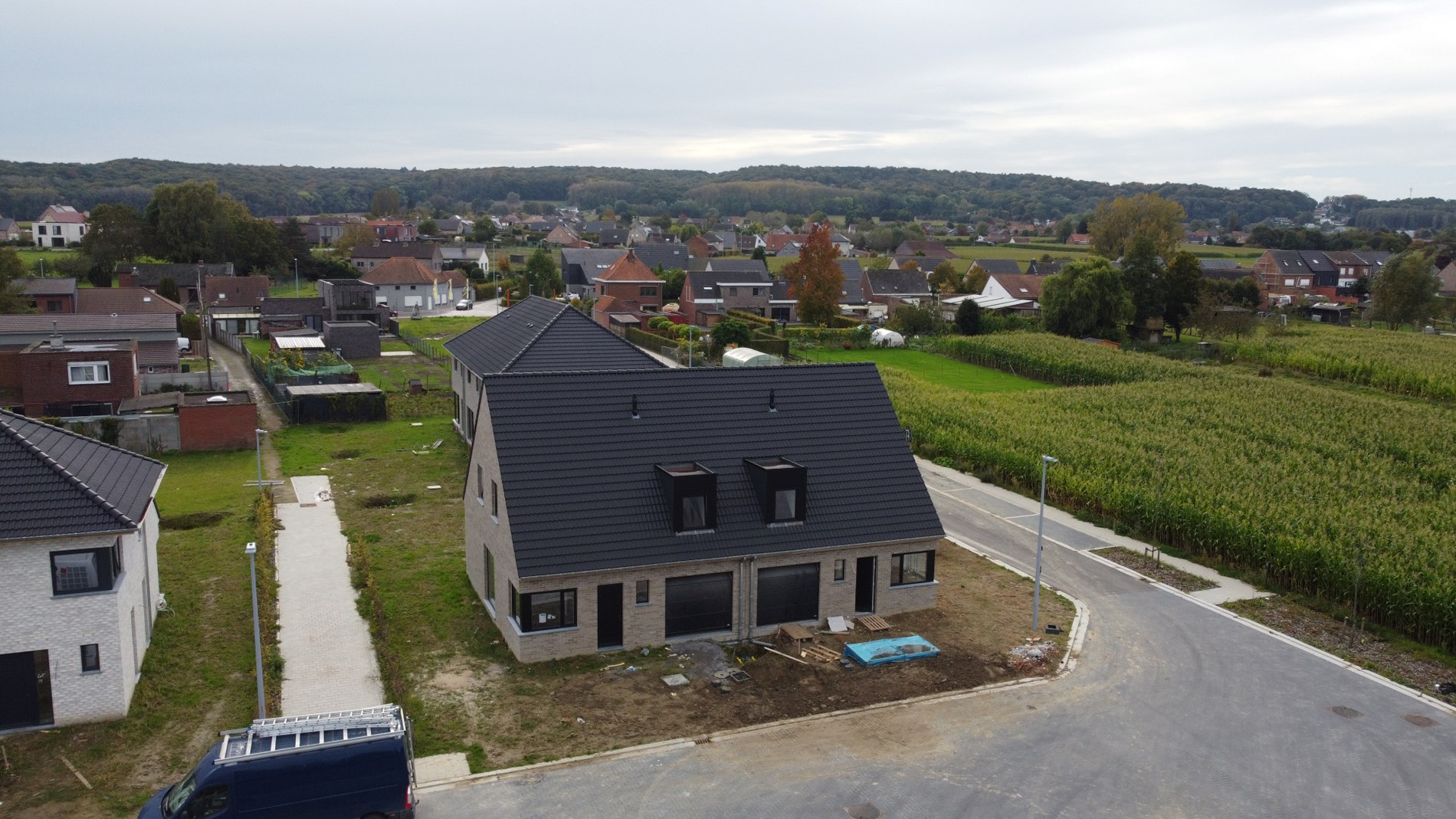 Gloednieuwe verkaveling te koop in hartje Kluisbergen - foto 1