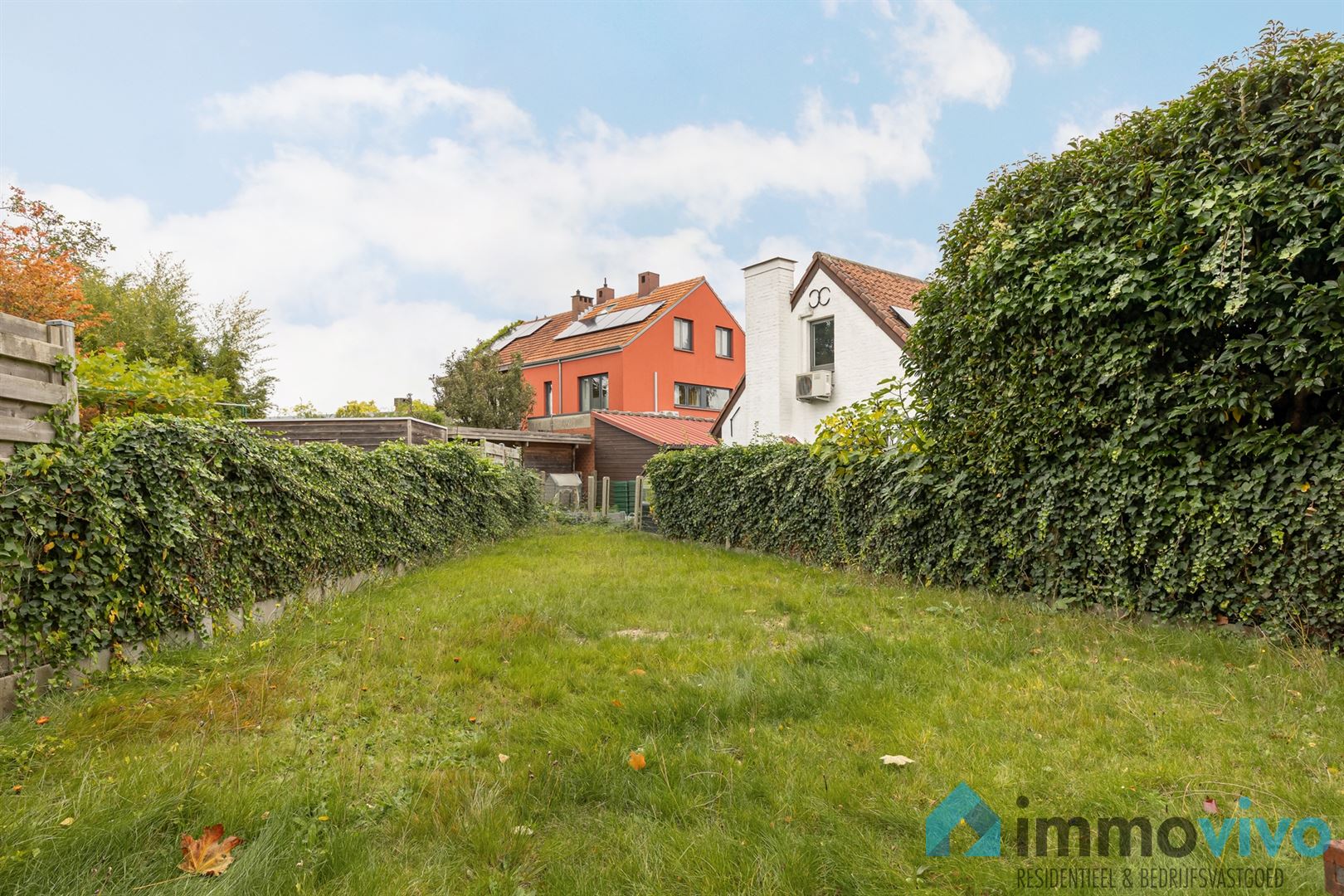 Half open woning met drie slaapkamers en tuin - foto 4