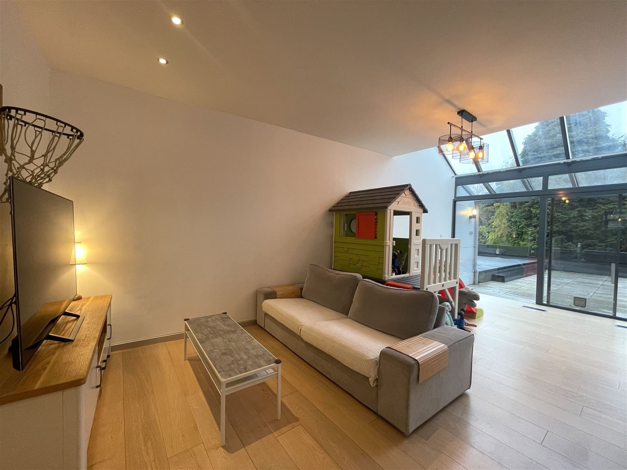 Uitzonderlijk duplexappartement met lift, terras en 3 slaapkamers in hartje Boom - foto 4