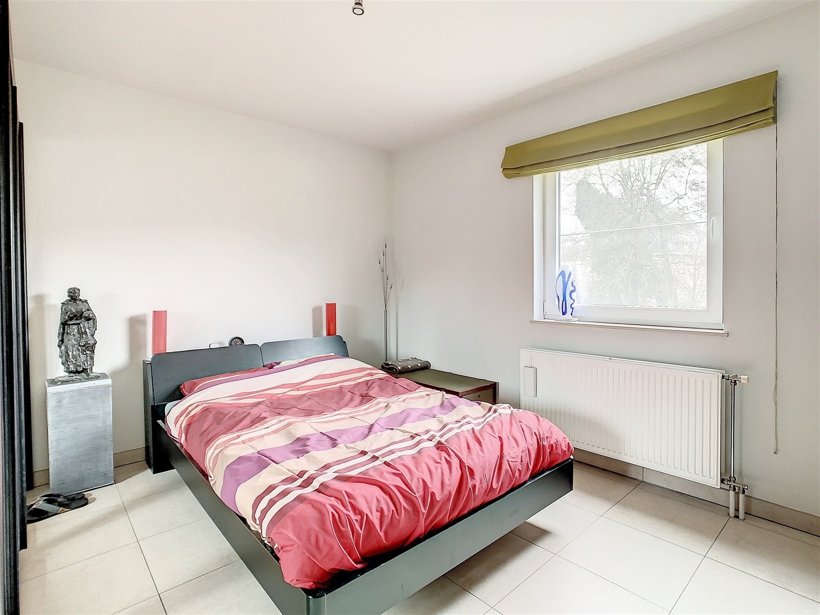 Energiezuinig 2 slpk appartement met autostaanplaats te Sint-Amandsberg! - foto 5