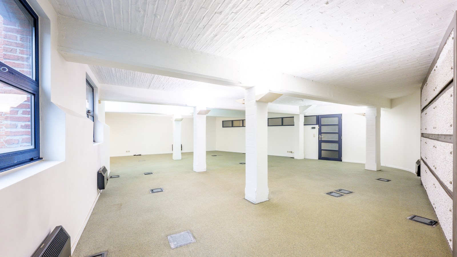 Commercieel te huur in Antwerpen - foto 1