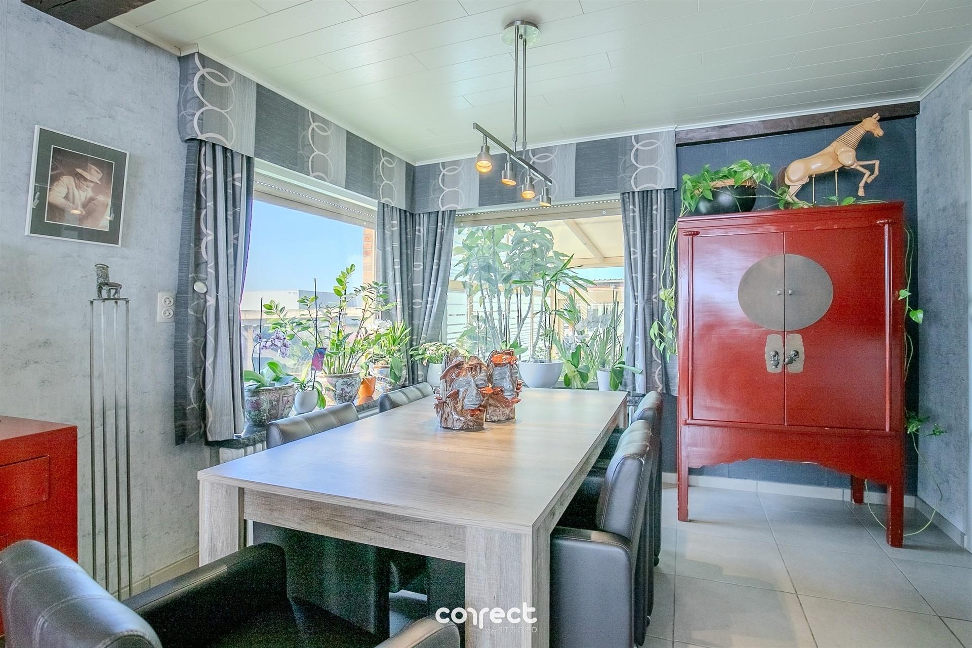 Karaktervolle alleenstaande woning met loods op 1.046 m² – wonen met ruimte en mogelijkheden in Beerst. - foto 3