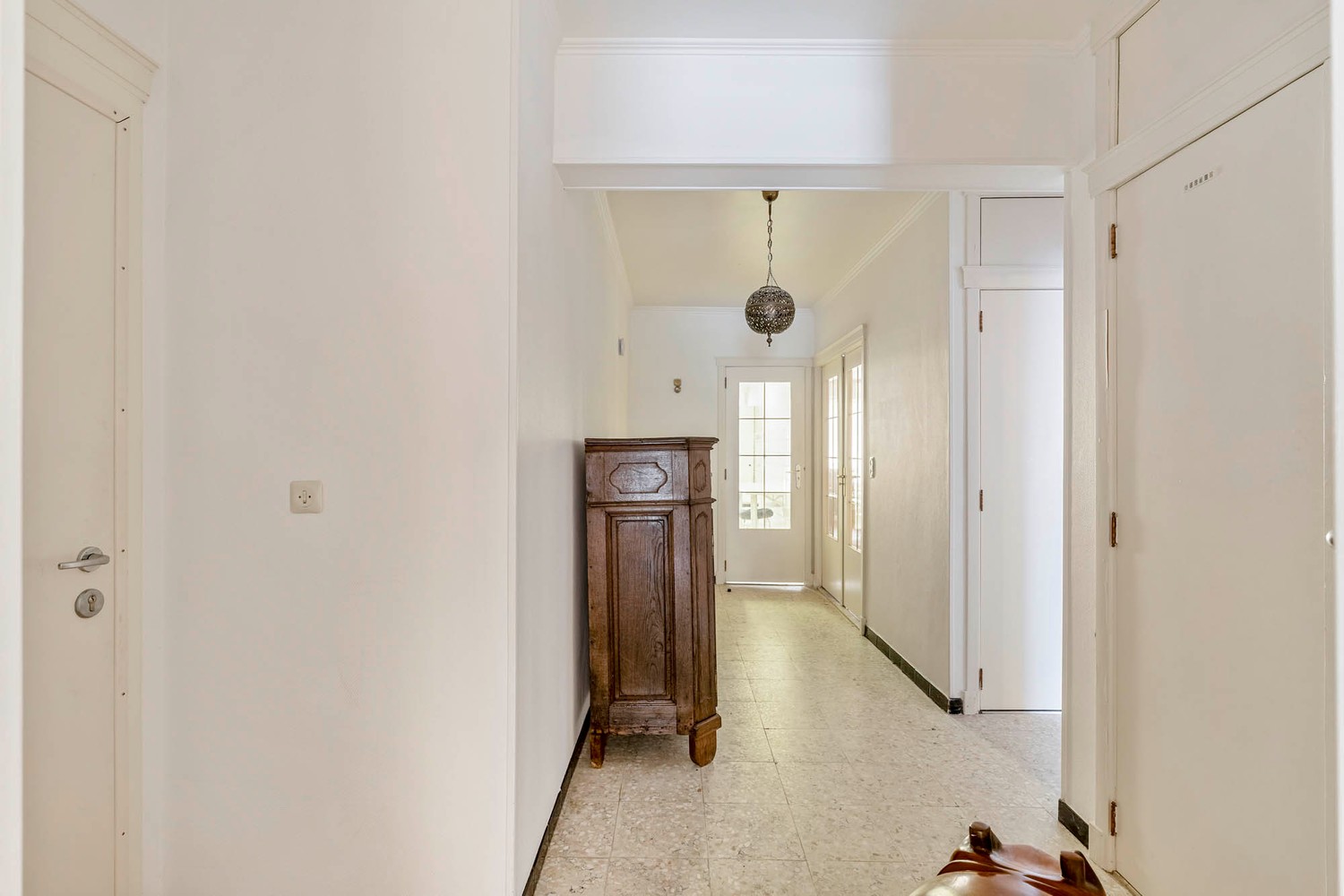 Ruim en lichtrijk appartement met 3 slaapkamers, 2 terrassen, een recente badkamer, een autostaanplaats en 2 kelders nabij het UZ Gasthuisberg en IMEC te Leuven! - photo 2