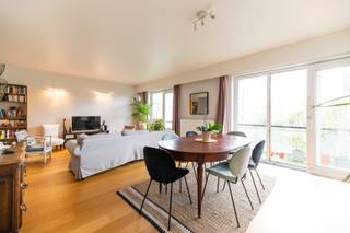 1000 Brussel (Filips de Goede 24/28 - 4.13) - Gelegen in het hart van de Europese wijk, mooie duplex met 2 slaapkamers op een steenworp afstand van...