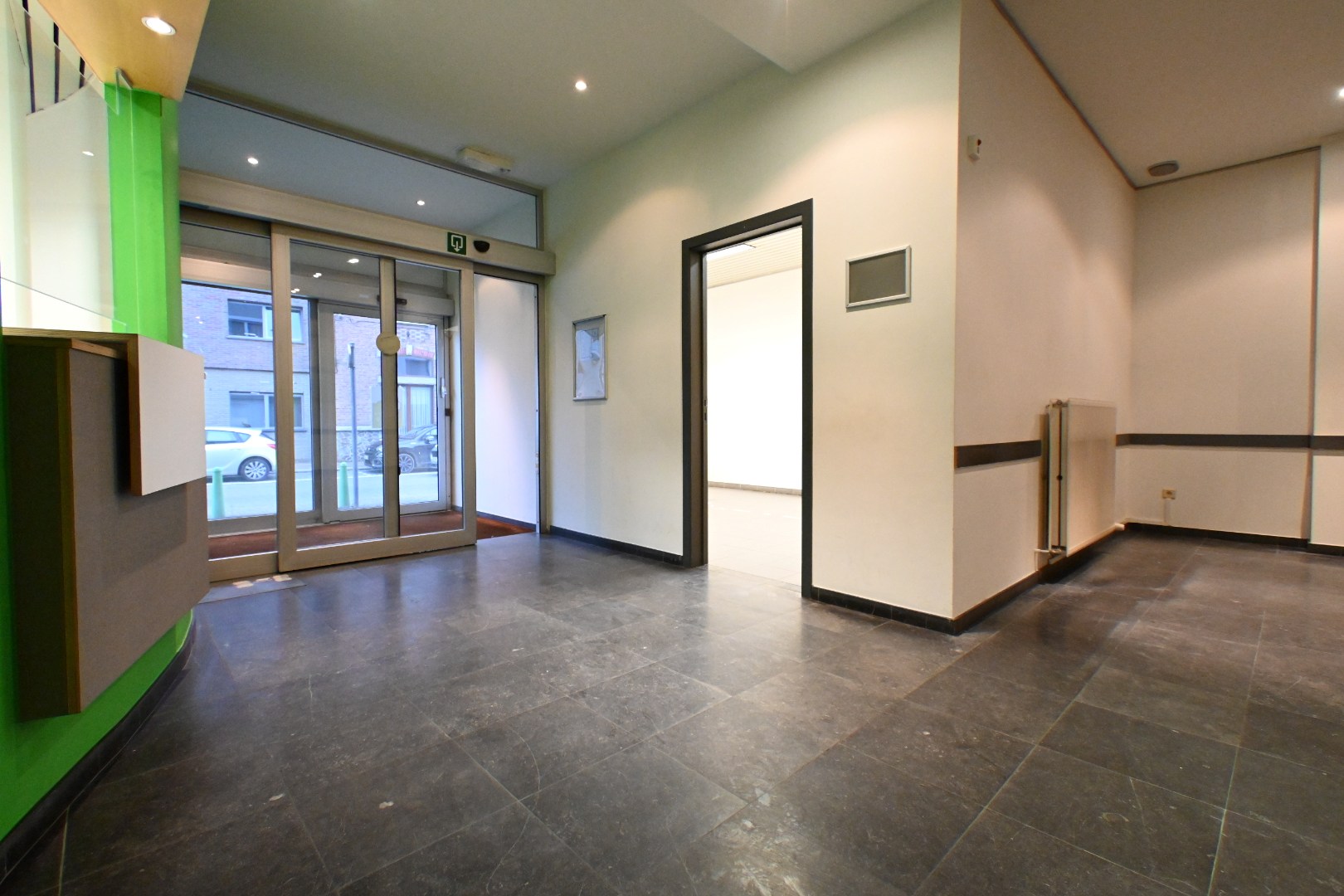 Commercial à louer à Bilzen - photo 5