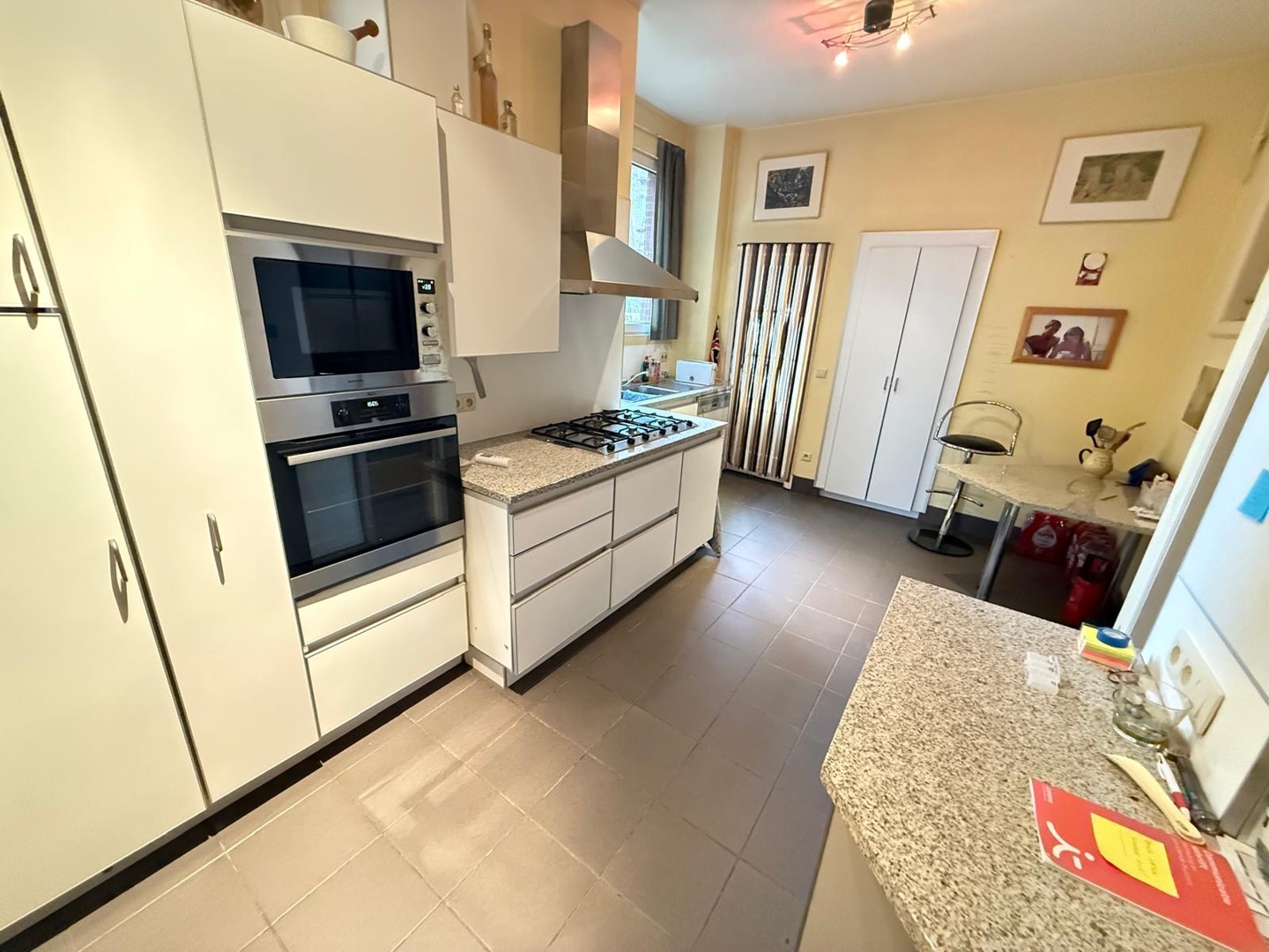 Appartement à louer à Anvers avec 4 chambres - photo 3