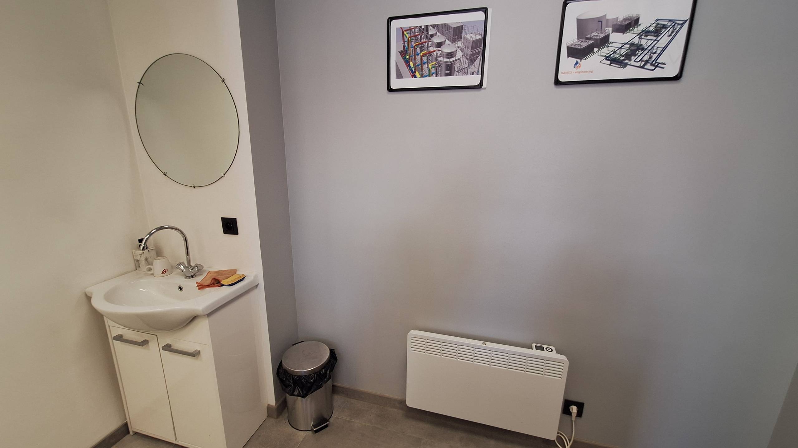 Compacte instapklare commerciële ruimte in centrum Poperinge! - foto 4