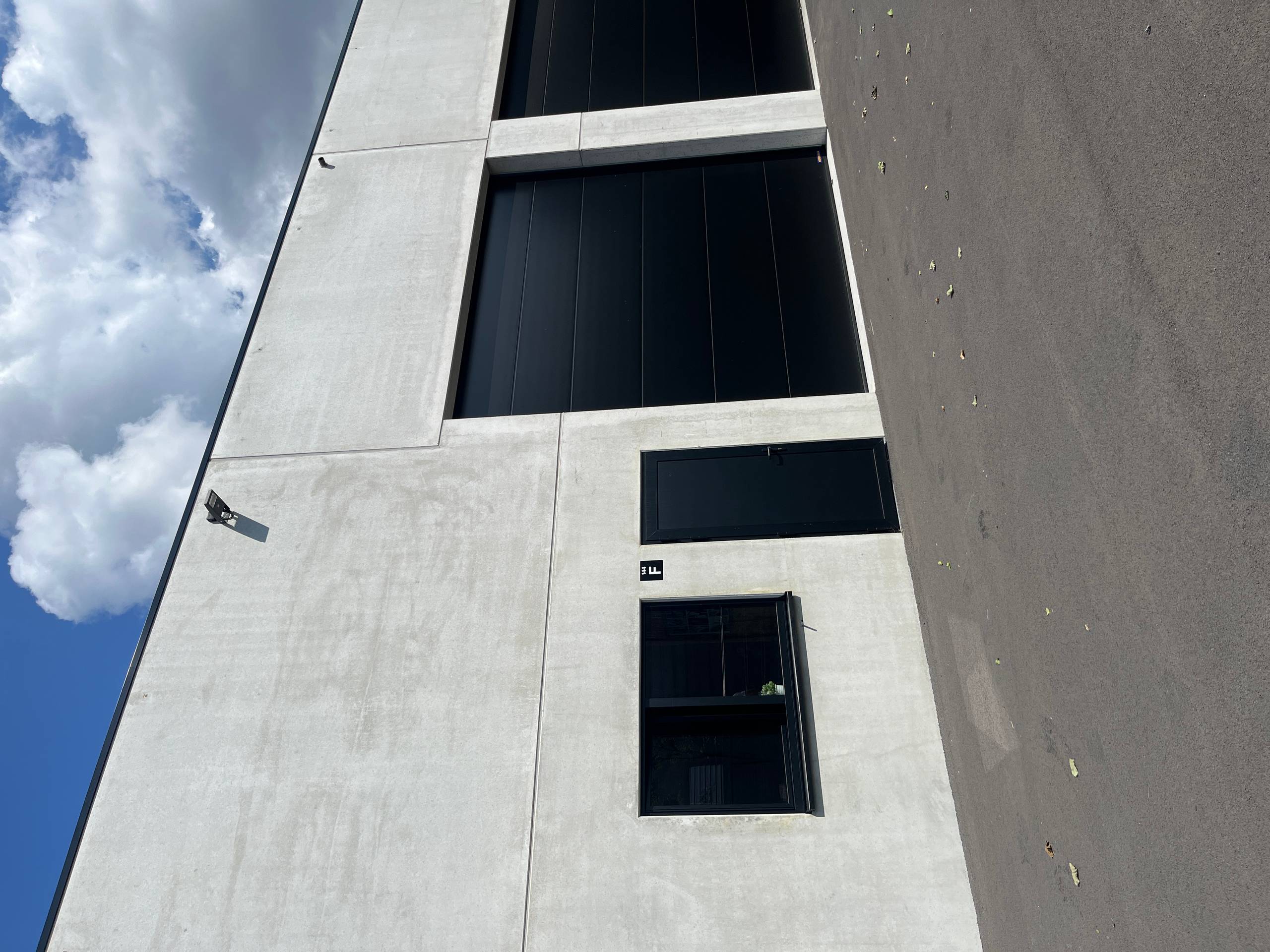 KMO-unit te huur met een oppervlakte van 240 m2 - foto 4