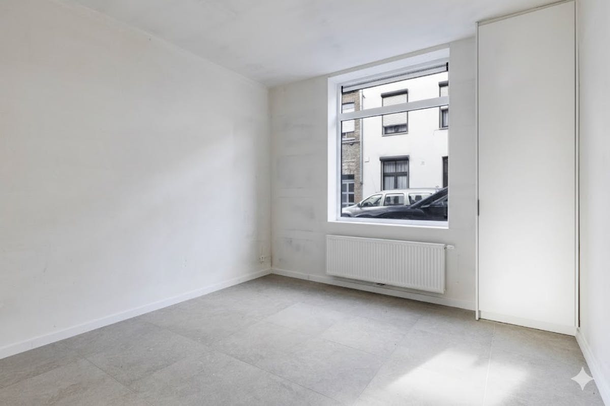 Maison rénovée de 3 chambres à Assebroek - photo 5