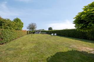 Dans une rue calme et sans issue du village rural de Geetbets, découvrez cette maison individuelle prête à emménager, entièrement rénovée en 2015...