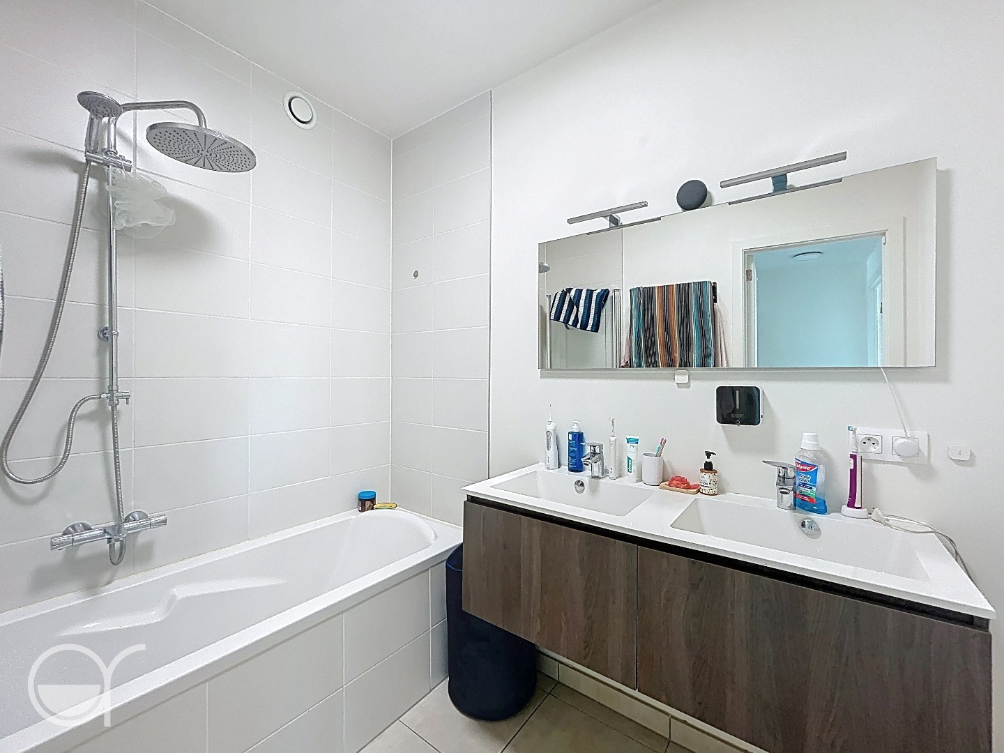 Ruim appartement met 2 slaapkamers en terras in Gent met ondergrondse parkeerplaats - foto 5