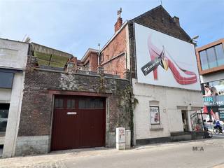 Prijs op aanvraag.Te koop: Percelen H177s, H177r en H177n, zijnde hoek Paardsdemerstraat 5 + 7 – RaamstraatBeschrijving:3 percelen (handelshuis +...