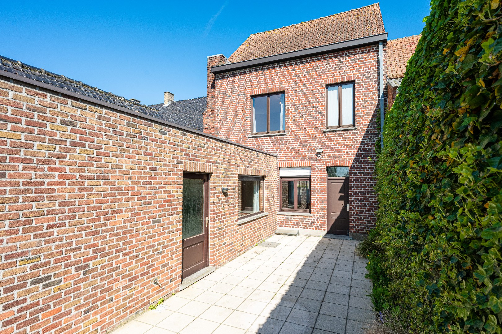 Aangename gezinswoning met drie slaapkamers en tuin te Koolskamp - foto 5