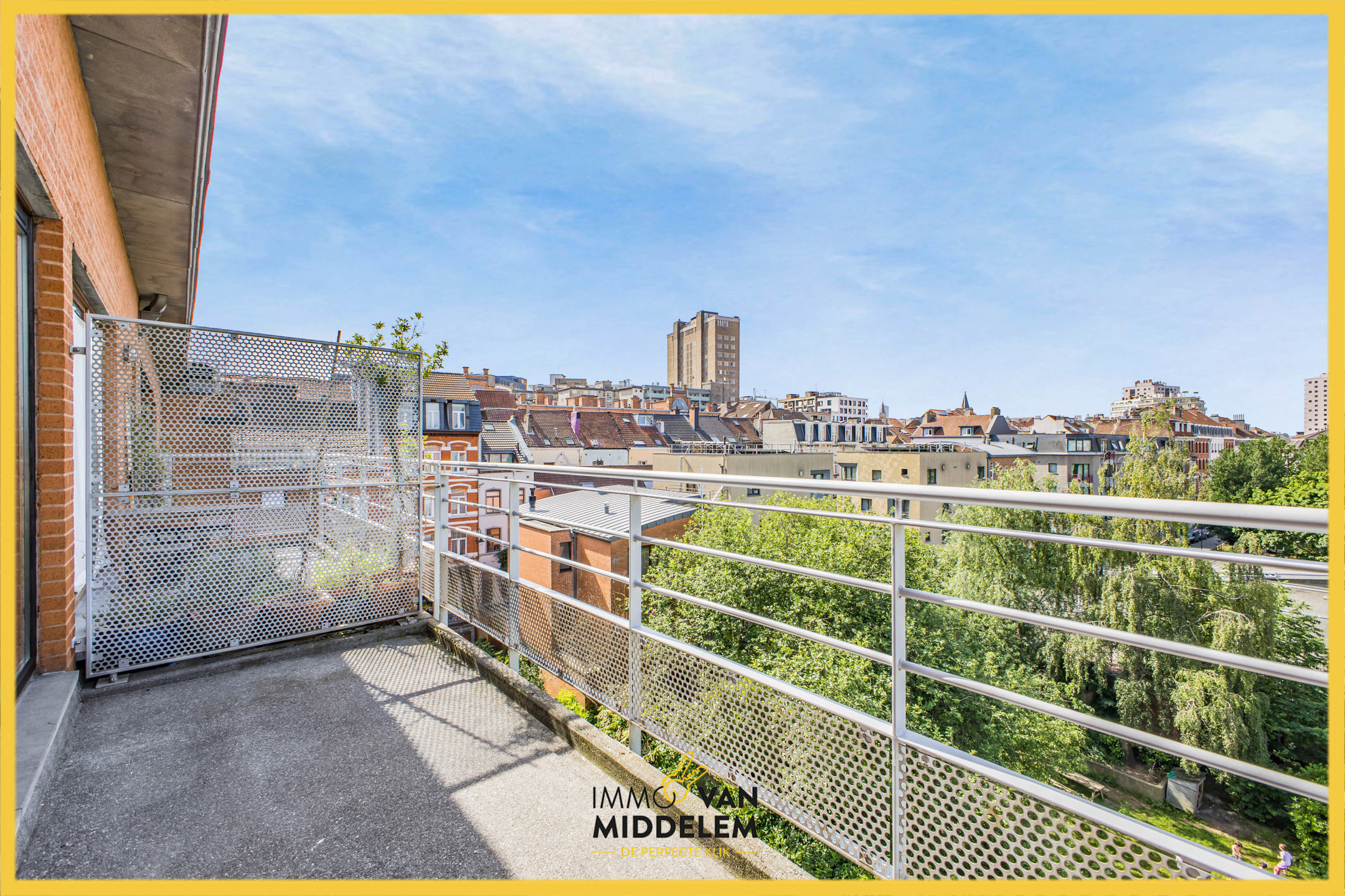 INSTAPKLAAR 2-KAMERAPPARTEMENT MET TERRAS EN PARKING - foto 5