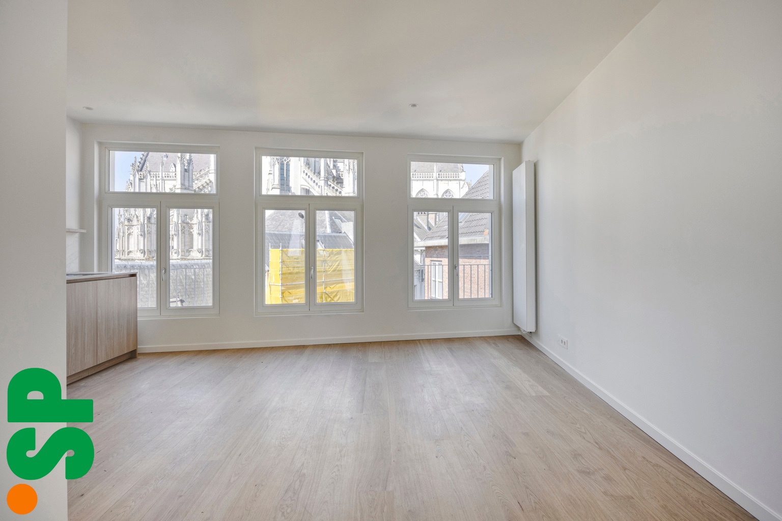 Exclusief gerenoveerd app met kathedraalzicht in hartje Stad - foto 5